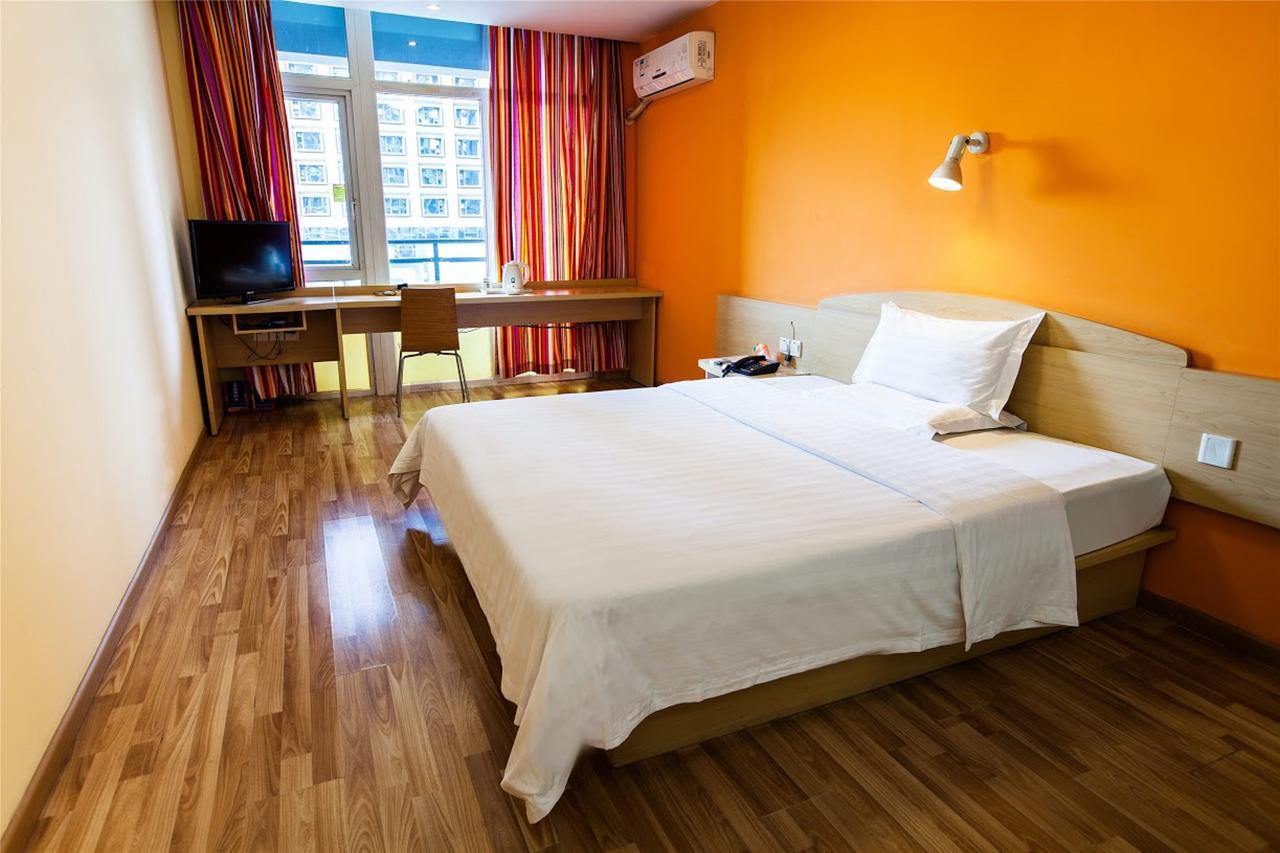 7Days Inn Zhongshan Li He Square Bagian luar foto