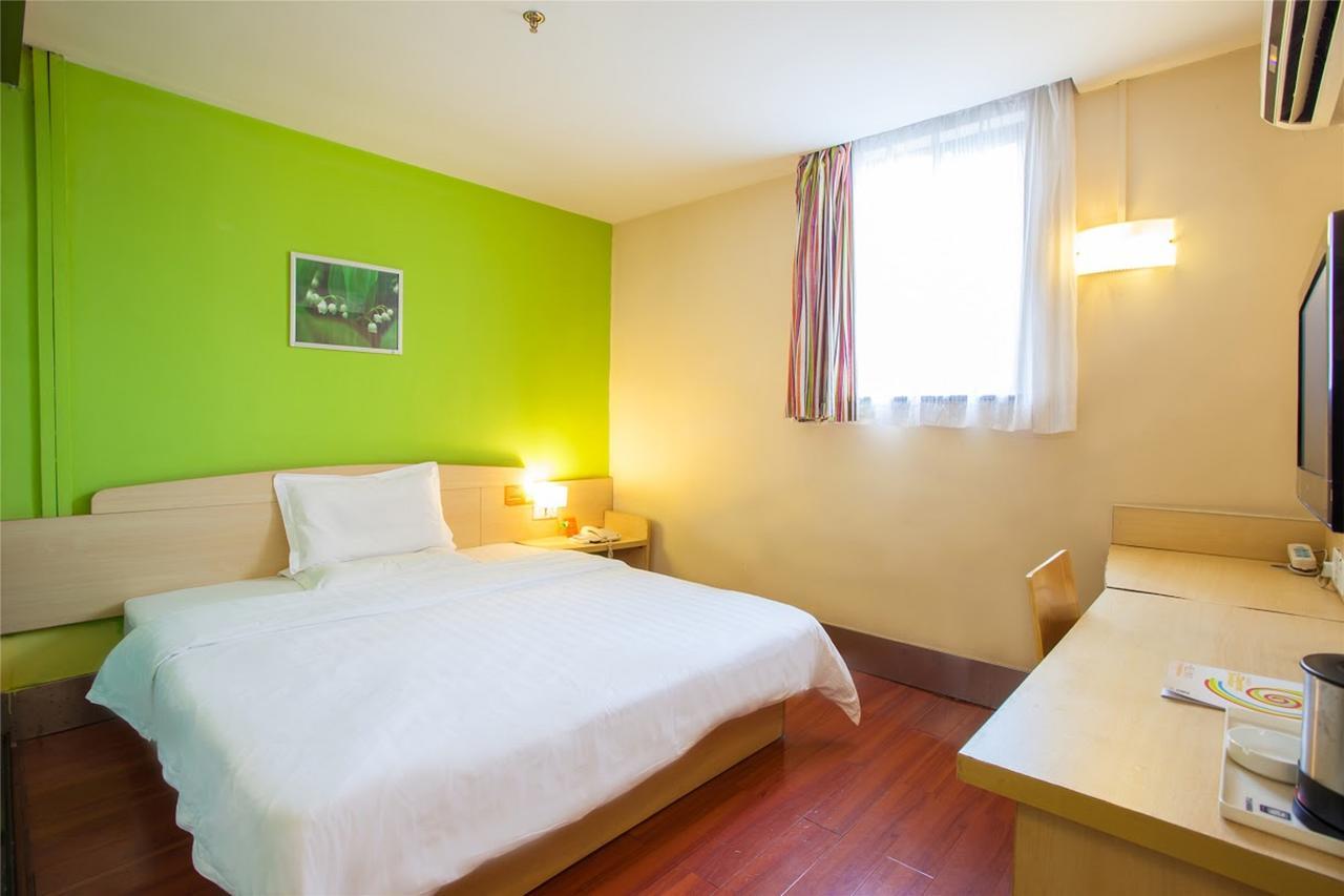 7Days Inn Zhongshan Li He Square Bagian luar foto